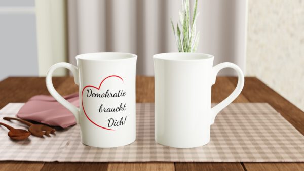 Demokratie beginnt beim Frühstück – mit der Porzellantasse „Demokratie braucht Dich!“ – Bild 3
